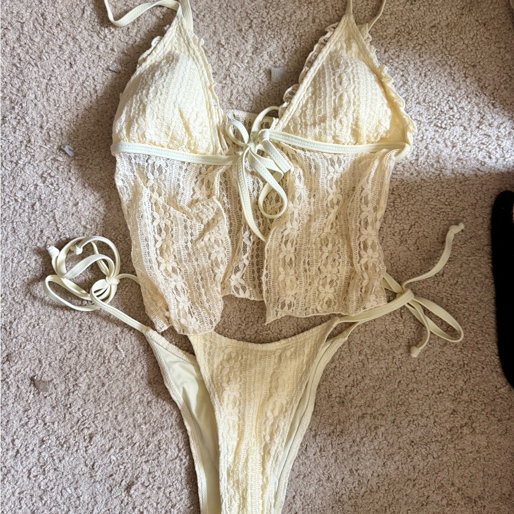 SHEIN Pale Yellow Lace Two-Piece Bikini Set - Picture 2 of 4